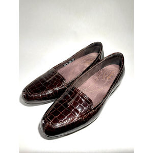Clarks Everyday Timeless Loafer Womens 7.5M Brown Croc Patent Slip On Flat Shoe
